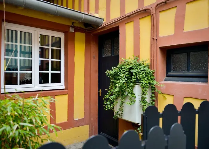 La Maison De Pierre Et Valerie Ste Catherine Honfleur
